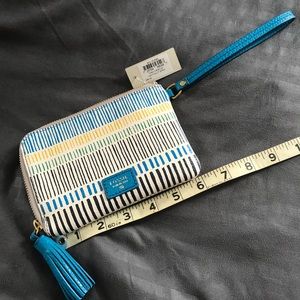 Fossil wristlet wallet